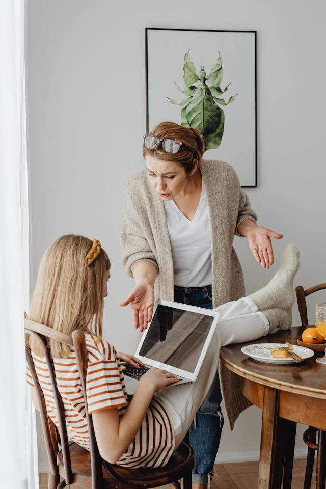 adolescente portatil madre Psicologia Online para adolescentes adribyd